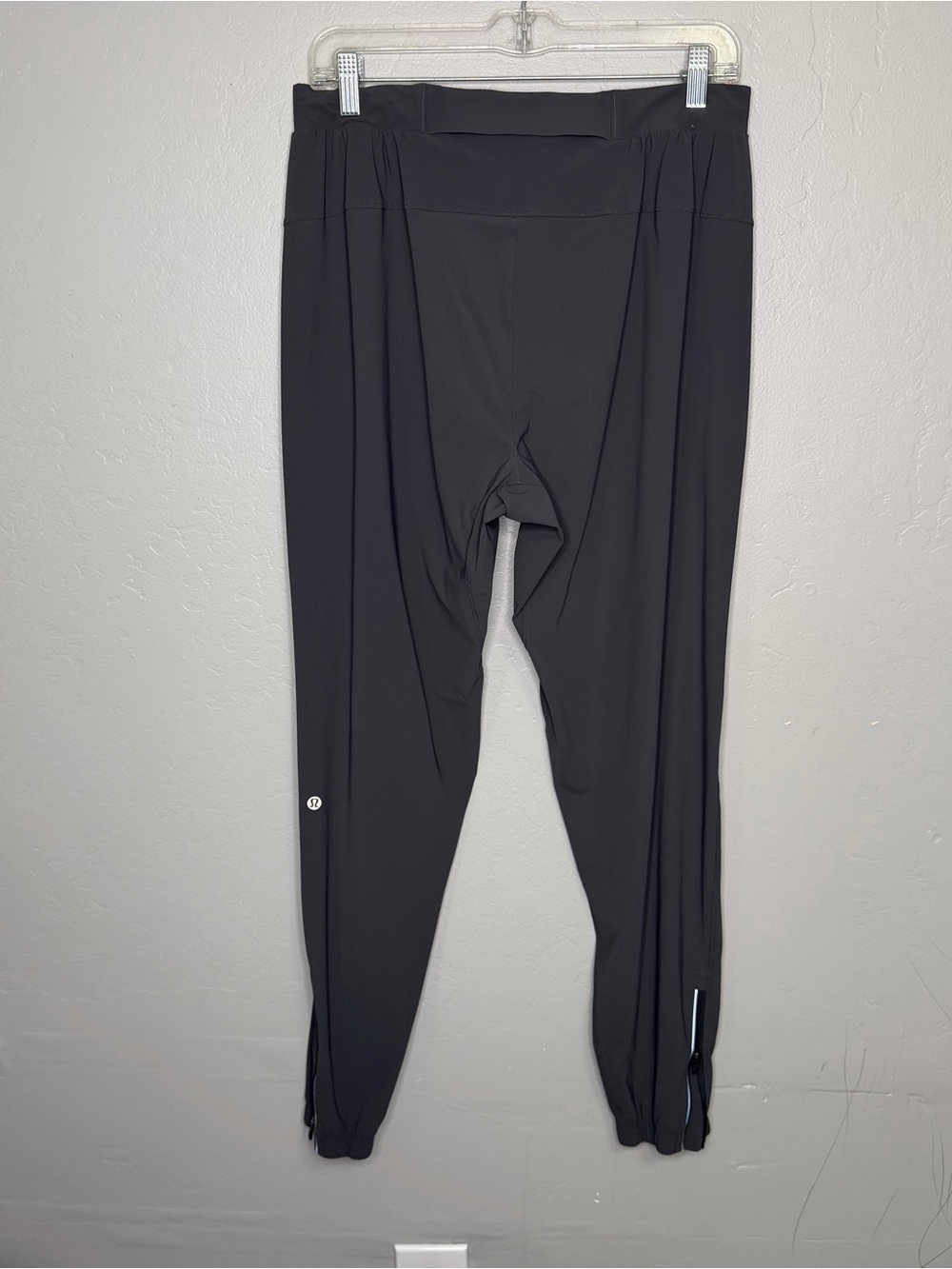 Lululemon Men’s Athletic Workout Running Surge Jogger in Graphite Grey Sz L FLAW - Picture 7 of 7
